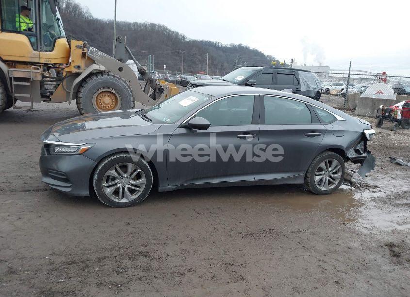 Photo 15 of 2018 Honda Accord LX (VIN 1HGCV1F10JA001134)