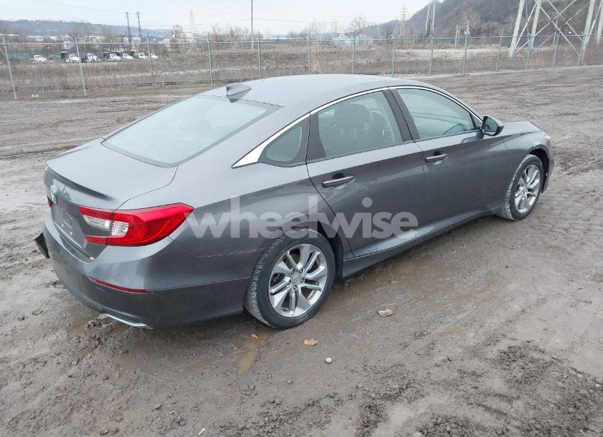 Photo 4 of 2018 Honda Accord LX (VIN 1HGCV1F10JA001134)
