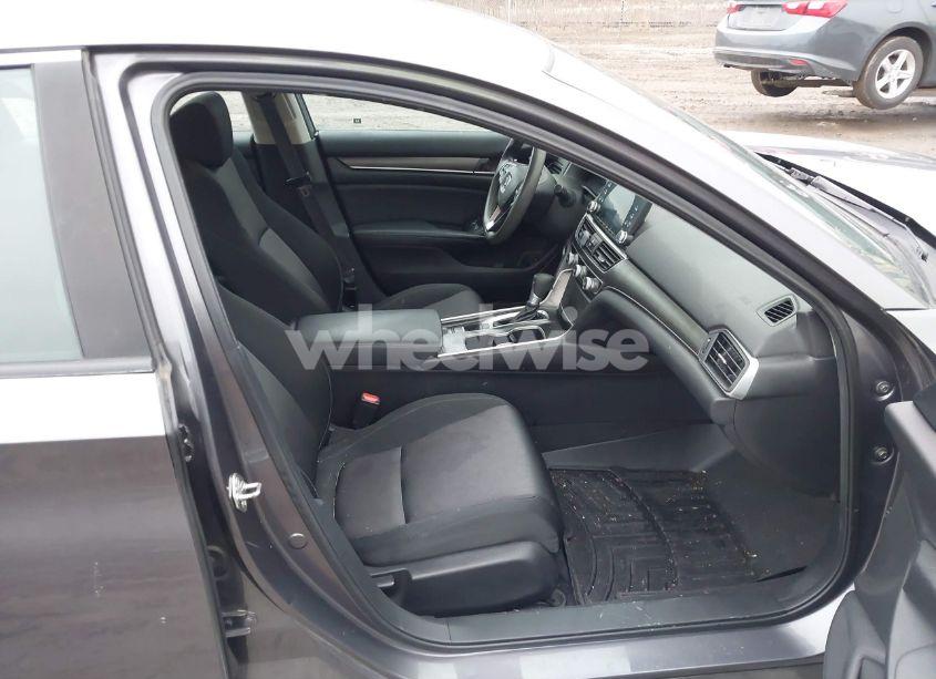 Photo 5 of 2018 Honda Accord LX (VIN 1HGCV1F10JA001134)