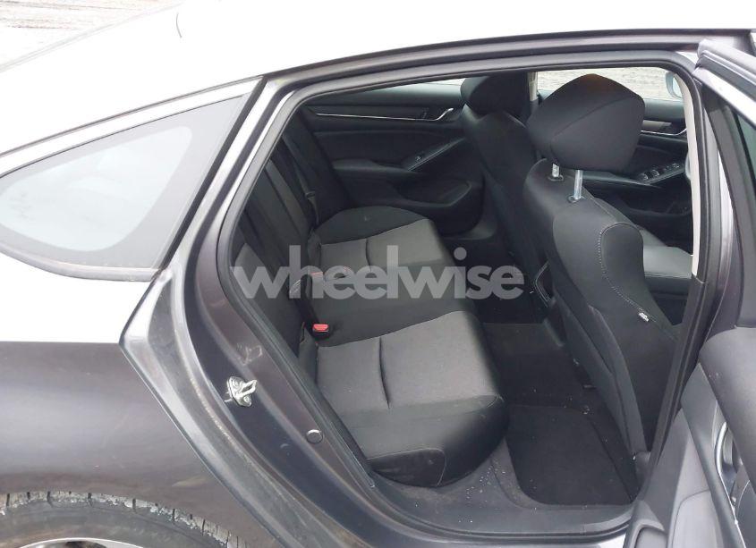 Photo 8 of 2018 Honda Accord LX (VIN 1HGCV1F10JA001134)