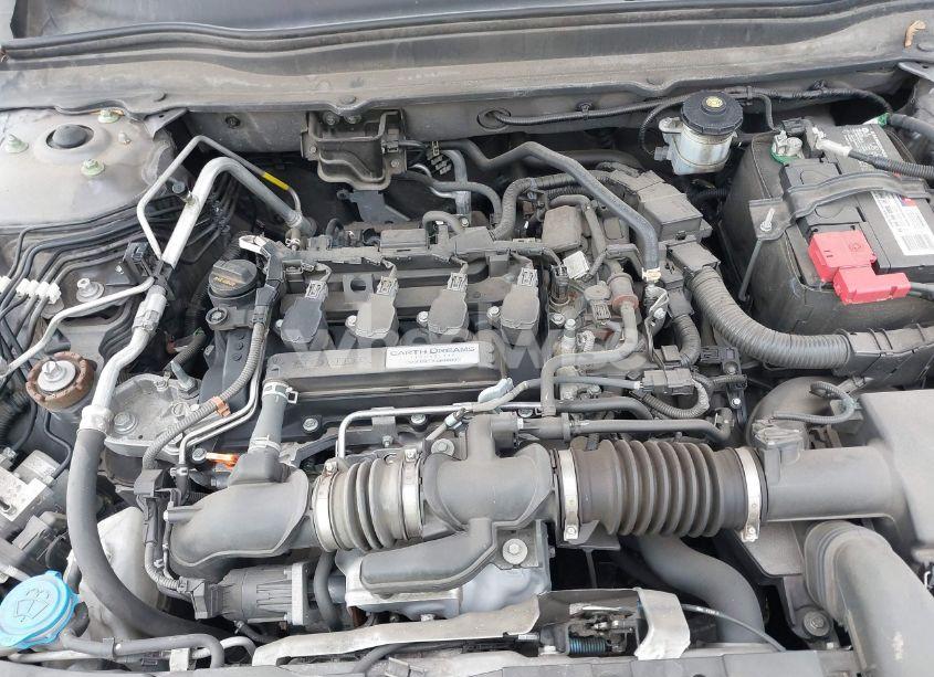 Photo 10 of 2018 Honda Accord LX (VIN 1HGCV1F10JA009623)