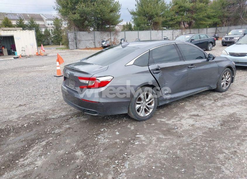 Photo 4 of 2018 Honda Accord LX (VIN 1HGCV1F10JA009623)