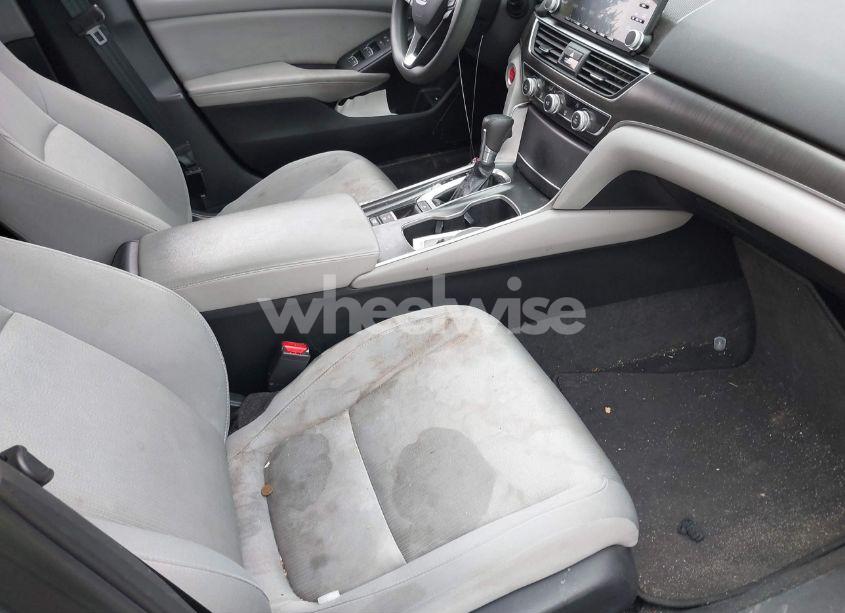 Photo 5 of 2018 Honda Accord LX (VIN 1HGCV1F10JA009623)