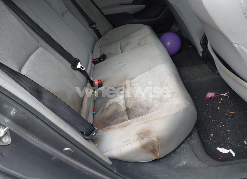 Photo 8 of 2018 Honda Accord LX (VIN 1HGCV1F10JA009623)