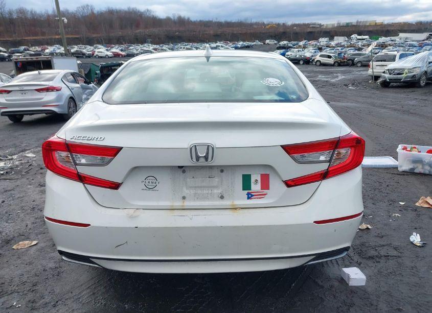 Photo 16 of 2018 Honda Accord LX (VIN 1HGCV1F10JA026552)