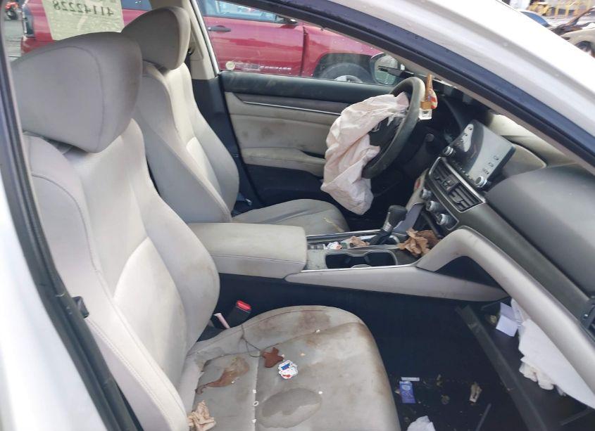 Photo 5 of 2018 Honda Accord LX (VIN 1HGCV1F10JA026552)