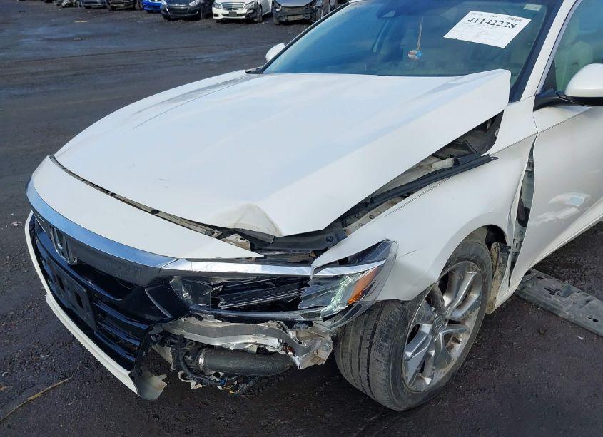 Photo 6 of 2018 Honda Accord LX (VIN 1HGCV1F10JA026552)