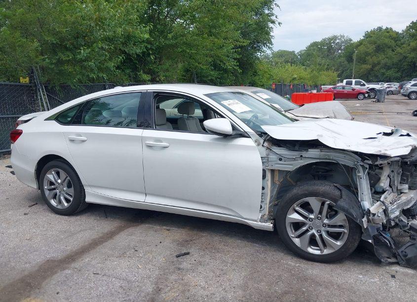 Photo 13 of 2018 Honda Accord LX (VIN 1HGCV1F10JA078070)