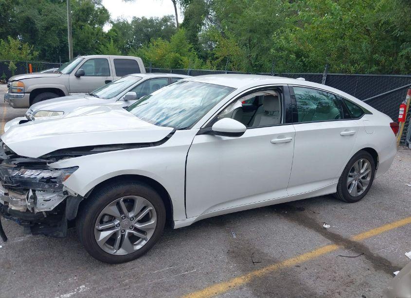 Photo 14 of 2018 Honda Accord LX (VIN 1HGCV1F10JA078070)