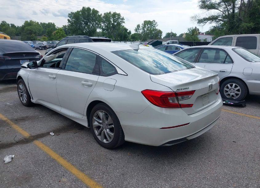Photo 3 of 2018 Honda Accord LX (VIN 1HGCV1F10JA078070)