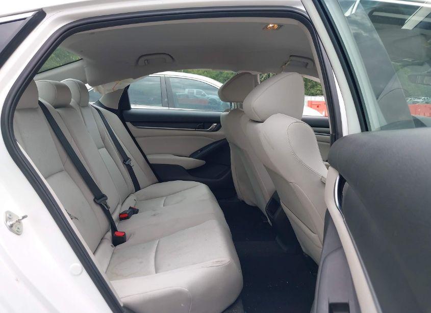 Photo 8 of 2018 Honda Accord LX (VIN 1HGCV1F10JA078070)