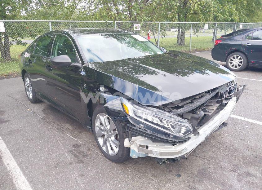 2018 Honda Accord LX (VIN 1HGCV1F10JA101962) main photo
