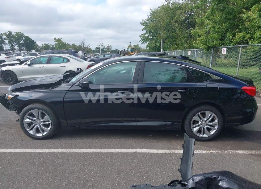 Photo 14 of 2018 Honda Accord LX (VIN 1HGCV1F10JA101962)