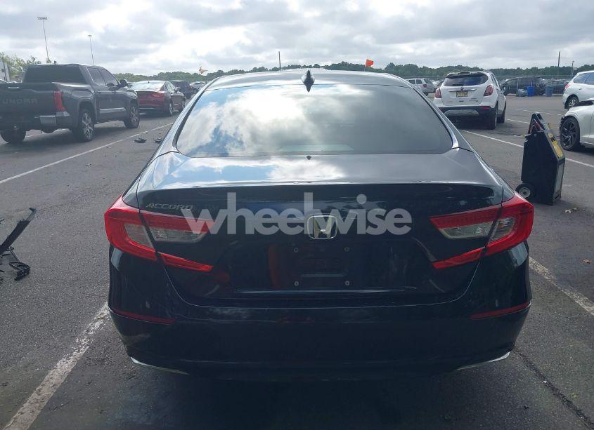 Photo 16 of 2018 Honda Accord LX (VIN 1HGCV1F10JA101962)