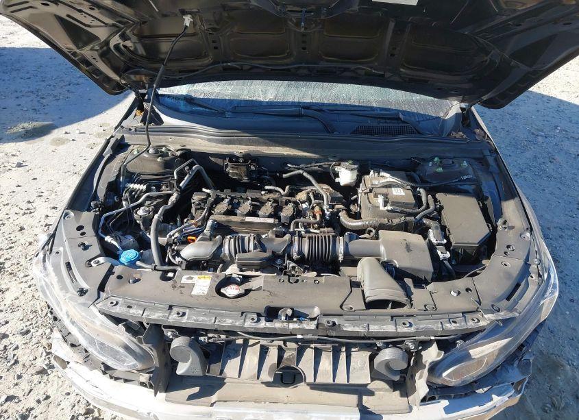 Photo 10 of 2018 Honda Accord LX (VIN 1HGCV1F10JA120088)