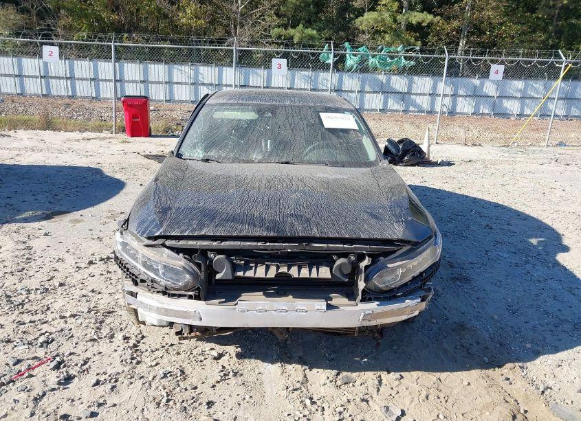 Photo 6 of 2018 Honda Accord LX (VIN 1HGCV1F10JA120088)