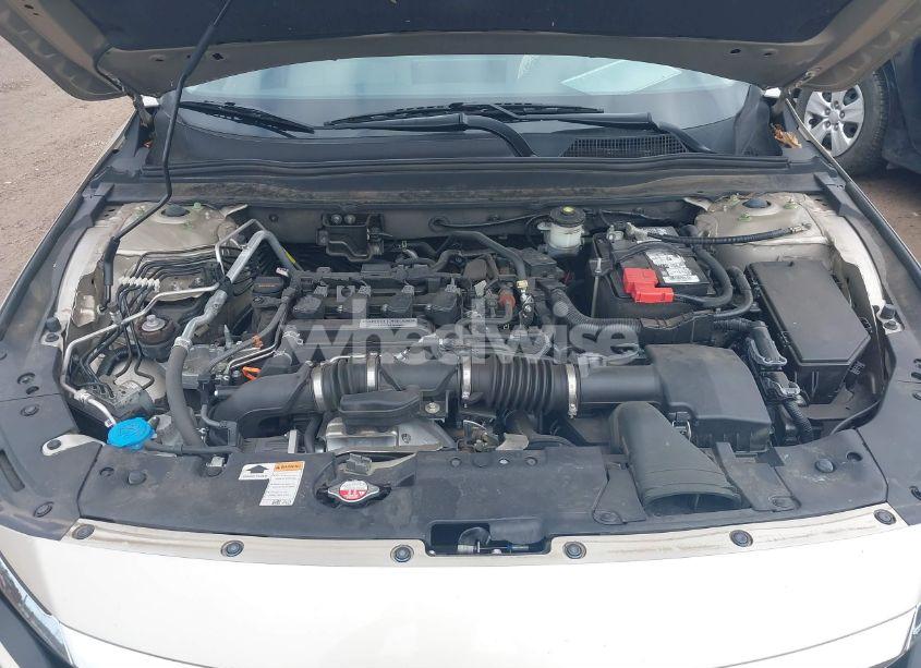 Photo 10 of 2018 Honda Accord LX (VIN 1HGCV1F10JA147176)