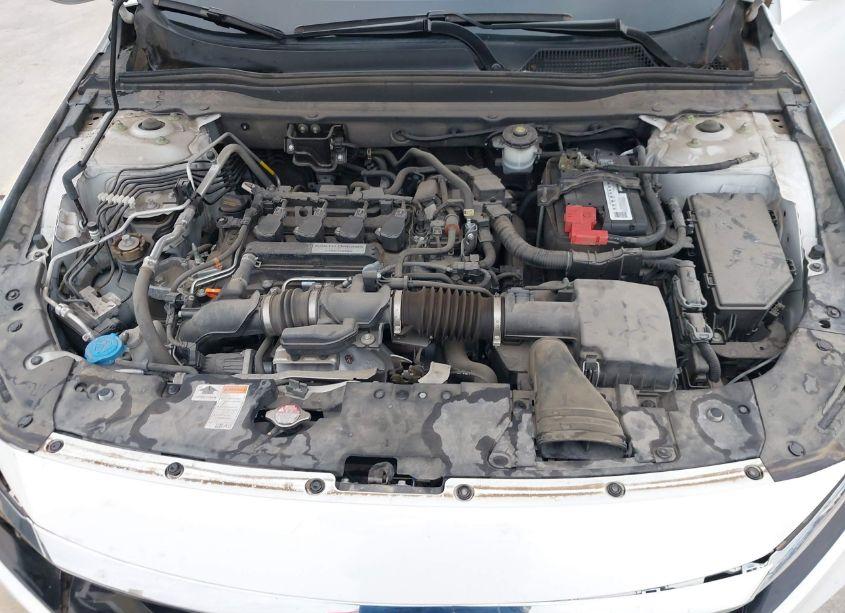 Photo 10 of 2018 Honda Accord LX (VIN 1HGCV1F10JA223432)