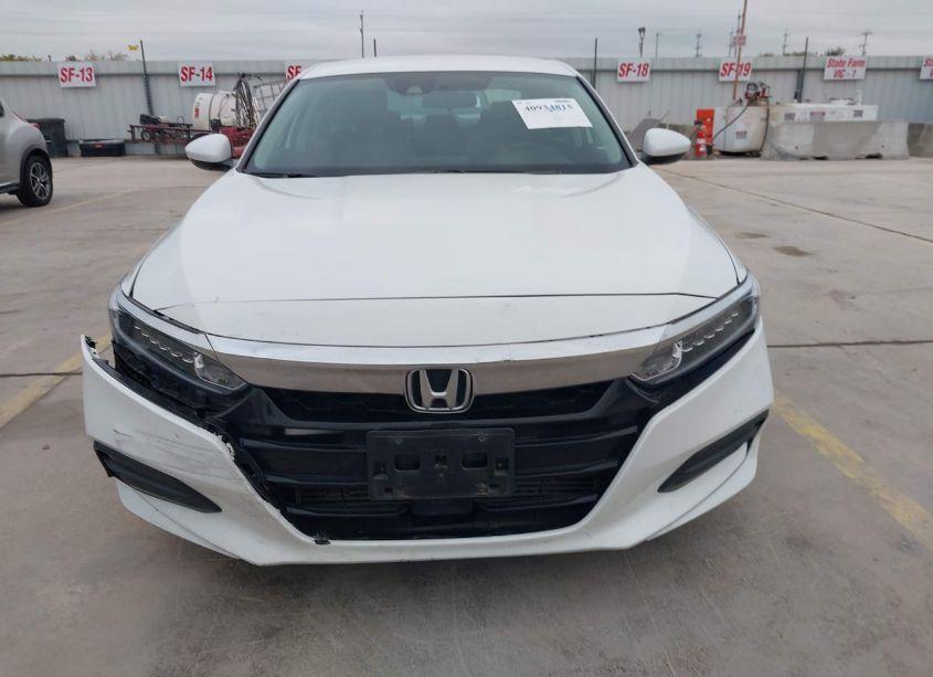 Photo 13 of 2018 Honda Accord LX (VIN 1HGCV1F10JA223432)