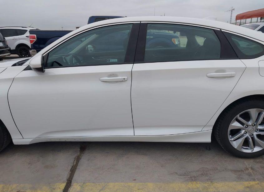 Photo 15 of 2018 Honda Accord LX (VIN 1HGCV1F10JA223432)