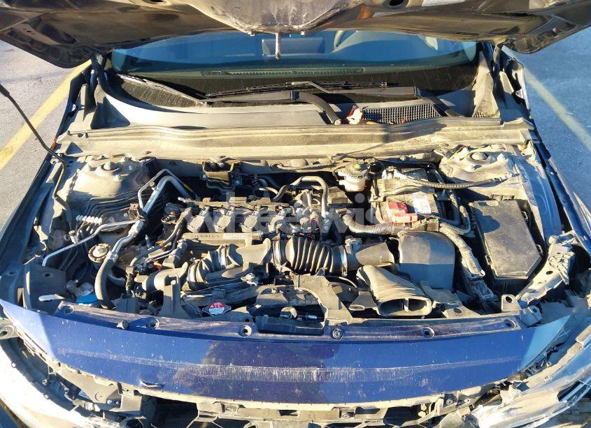 Photo 10 of 2018 Honda Accord LX (VIN 1HGCV1F10JA256611)