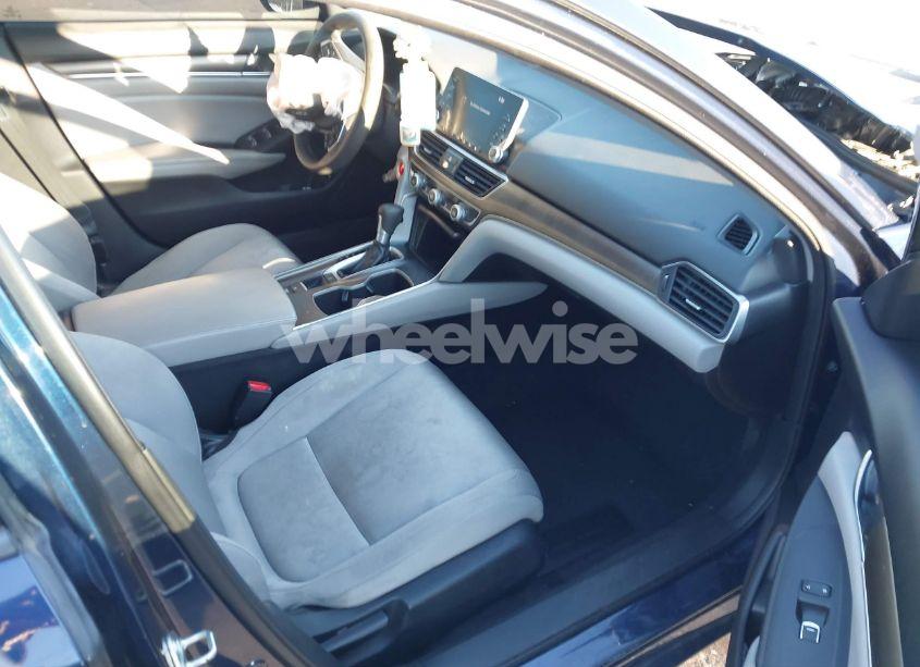 Photo 5 of 2018 Honda Accord LX (VIN 1HGCV1F10JA256611)