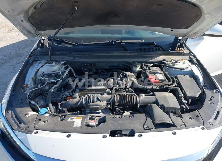 Photo 10 of 2019 Honda Accord LX (VIN 1HGCV1F10KA030814)