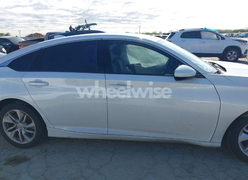 Photo 13 of 2019 Honda Accord LX (VIN 1HGCV1F10KA030814)