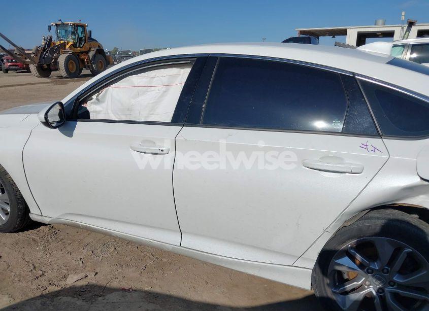 Photo 14 of 2019 Honda Accord LX (VIN 1HGCV1F10KA030814)