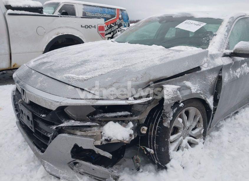 Photo 6 of 2019 Honda Accord LX (VIN 1HGCV1F10KA061173)