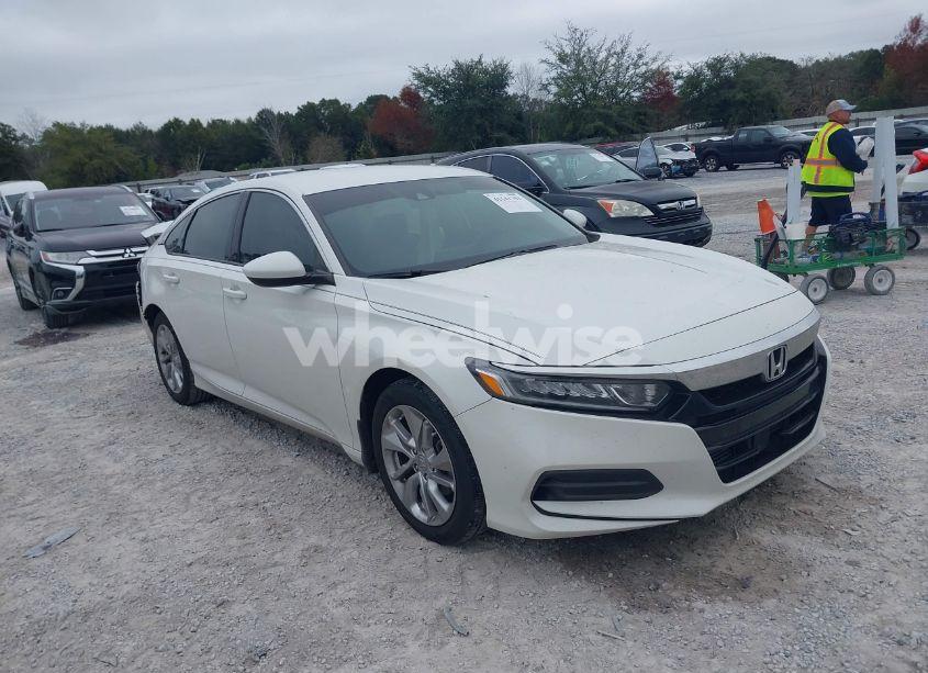2019 Honda Accord LX (VIN 1HGCV1F10KA084565) main photo