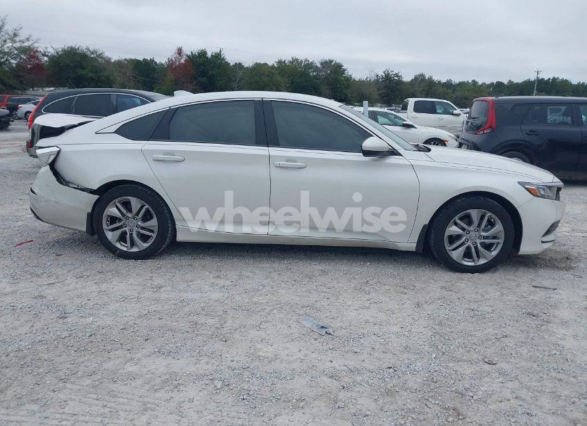 Photo 13 of 2019 Honda Accord LX (VIN 1HGCV1F10KA084565)