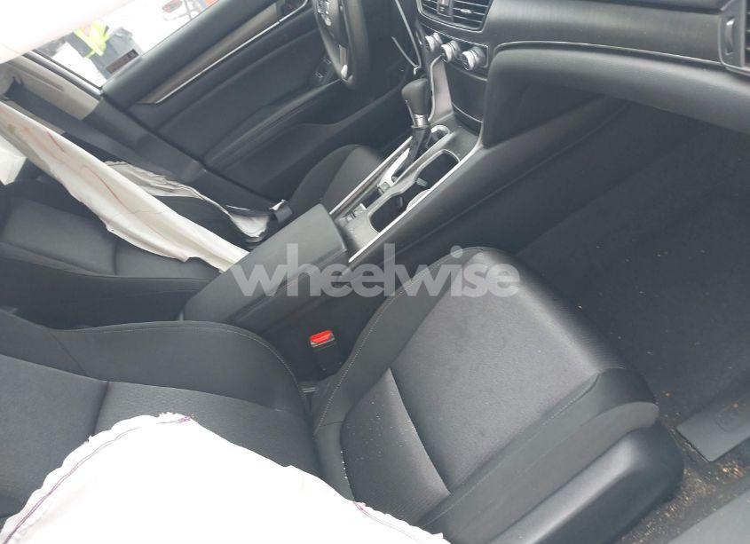 Photo 5 of 2019 Honda Accord LX (VIN 1HGCV1F10KA084565)