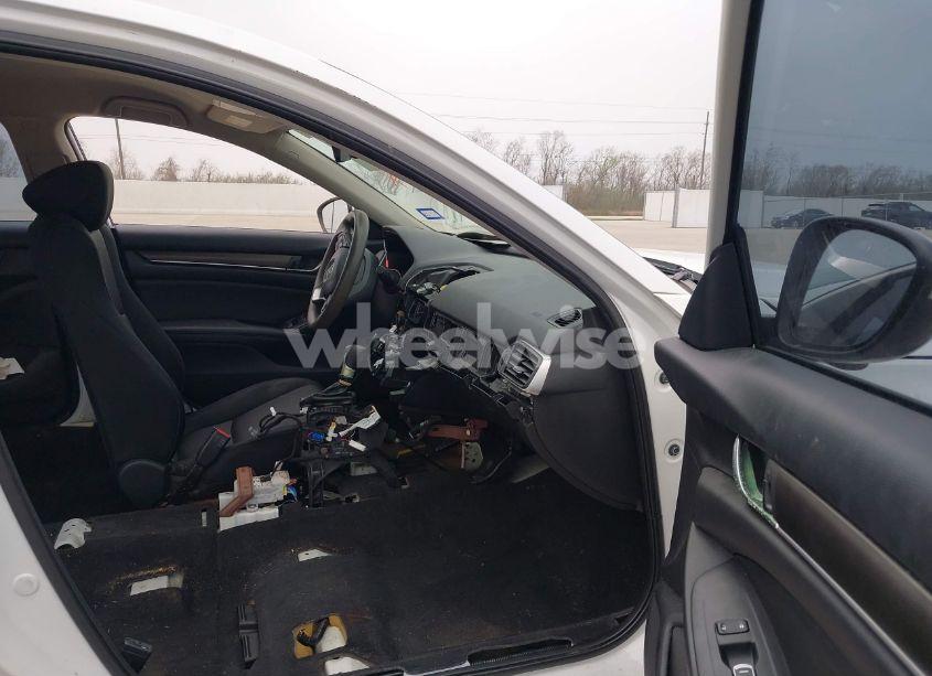 Photo 5 of 2019 Honda Accord LX (VIN 1HGCV1F10KA125924)