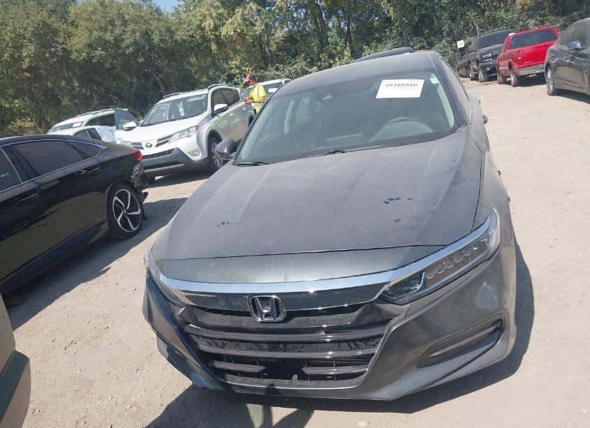 Photo 6 of 2019 Honda Accord LX (VIN 1HGCV1F10KA130394)