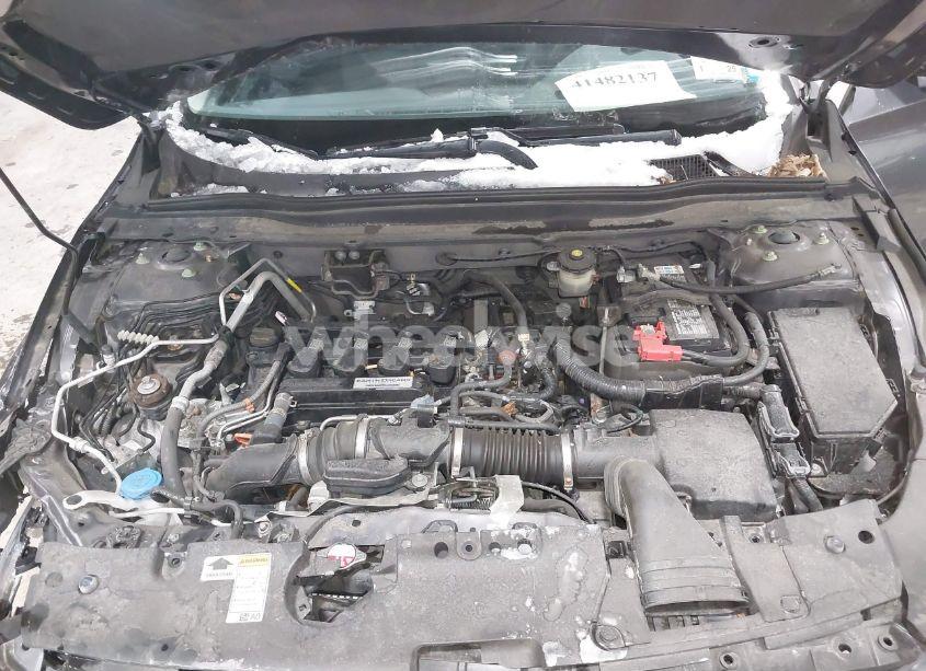 Photo 10 of 2019 Honda Accord LX (VIN 1HGCV1F10KA153514)