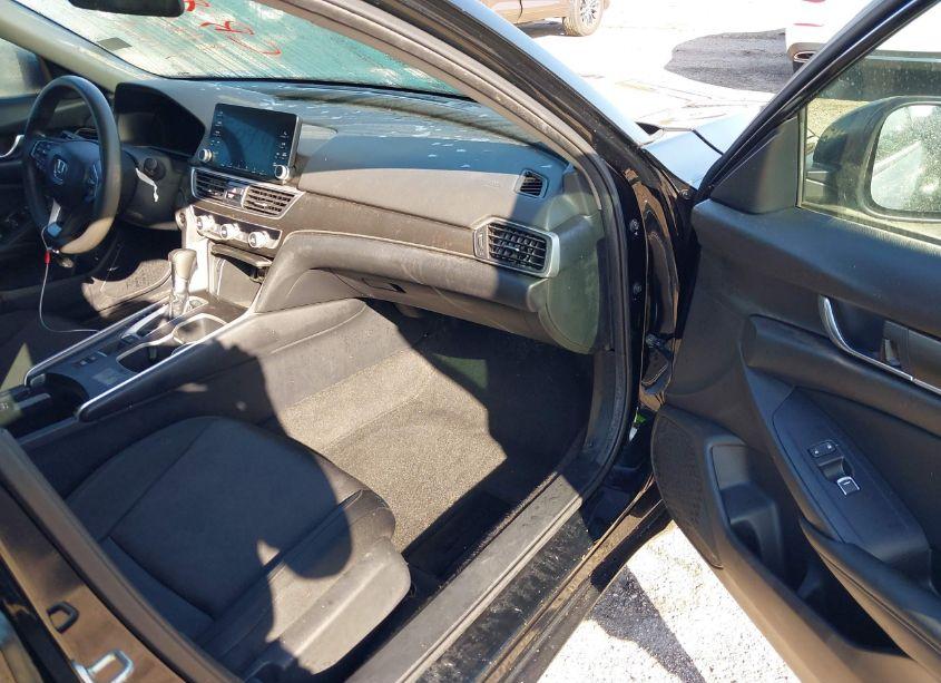 Photo 5 of 2019 Honda Accord LX (VIN 1HGCV1F10KA163833)