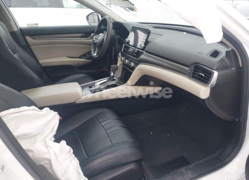 Photo 5 of 2022 Honda Accord LX (VIN 1HGCV1F10NA010325)