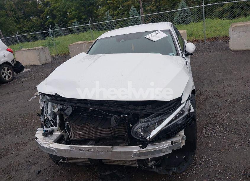 Photo 12 of 2022 Honda Accord LX (VIN 1HGCV1F10NA053739)