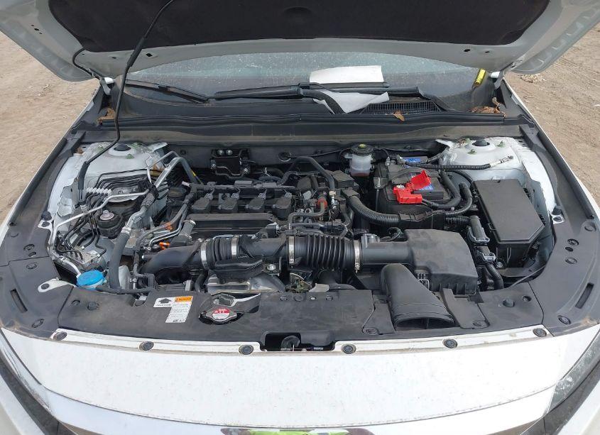 Photo 10 of 2022 Honda Accord LX (VIN 1HGCV1F10NA061940)