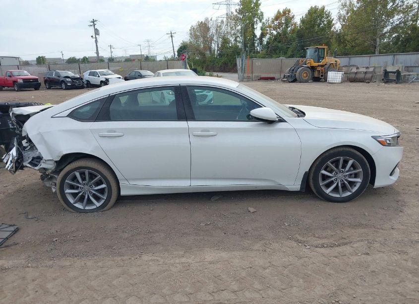 Photo 13 of 2022 Honda Accord LX (VIN 1HGCV1F10NA061940)