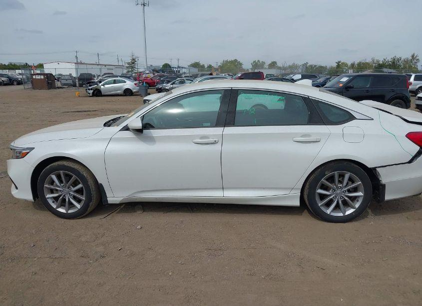 Photo 14 of 2022 Honda Accord LX (VIN 1HGCV1F10NA061940)