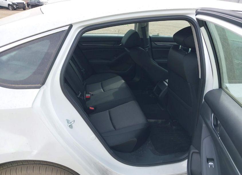 Photo 8 of 2022 Honda Accord LX (VIN 1HGCV1F10NA061940)