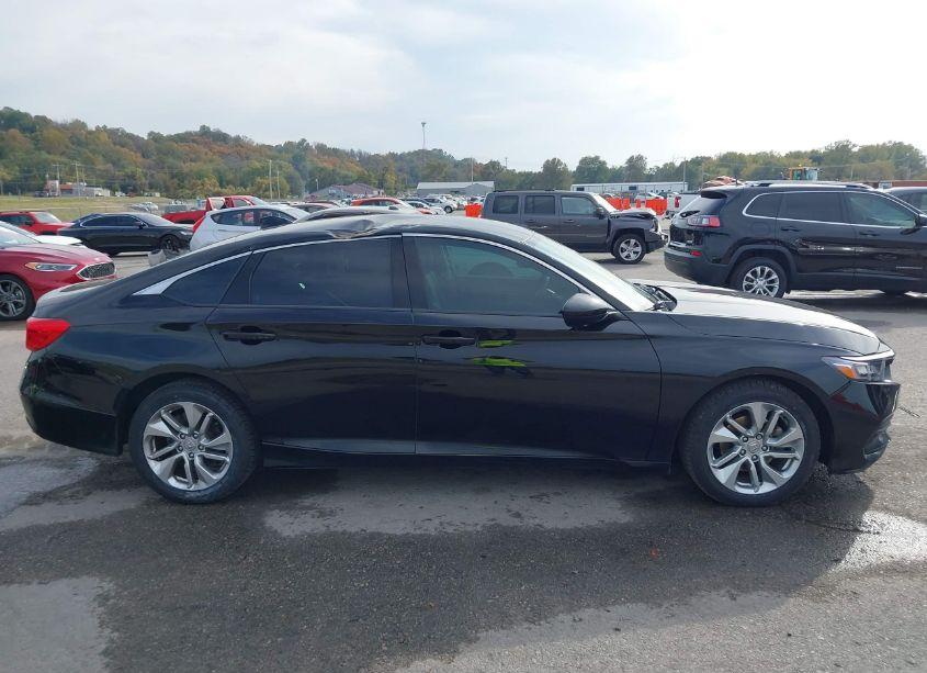 Photo 13 of 2018 Honda Accord LX (VIN 1HGCV1F11JA053470)