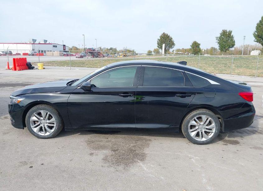 Photo 14 of 2018 Honda Accord LX (VIN 1HGCV1F11JA053470)