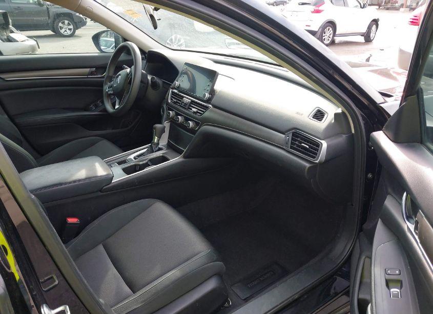 Photo 5 of 2018 Honda Accord LX (VIN 1HGCV1F11JA053470)