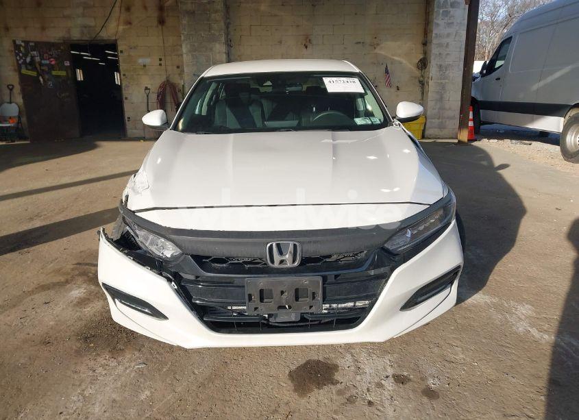 Photo 12 of 2018 Honda Accord LX (VIN 1HGCV1F11JA107737)
