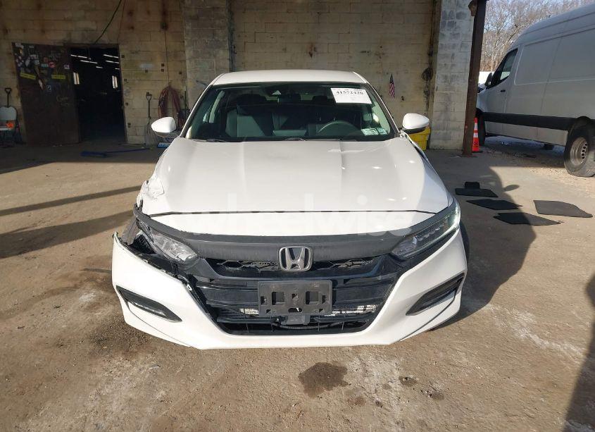Photo 6 of 2018 Honda Accord LX (VIN 1HGCV1F11JA107737)