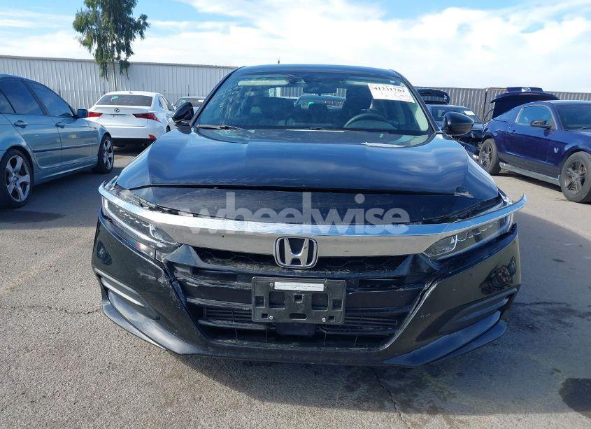 Photo 13 of 2018 Honda Accord LX (VIN 1HGCV1F11JA115627)