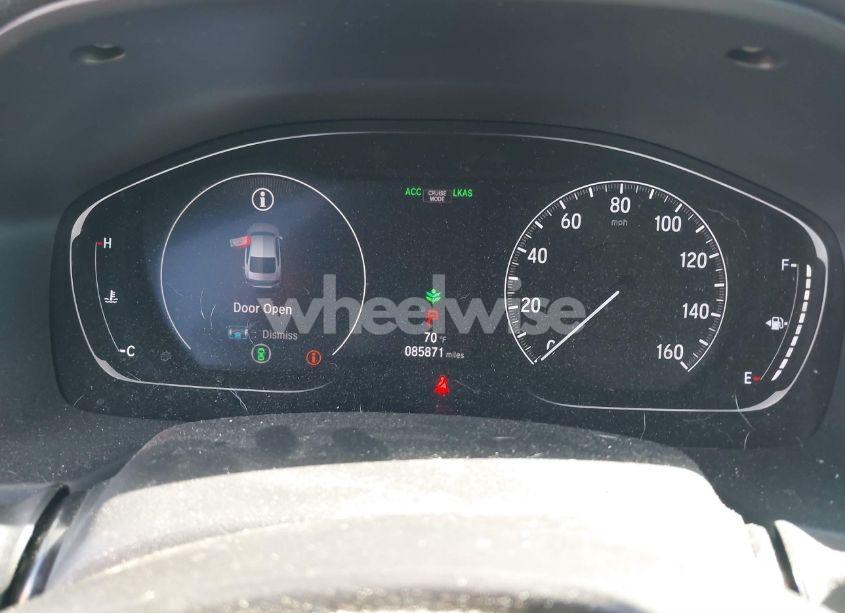 Photo 7 of 2018 Honda Accord LX (VIN 1HGCV1F11JA115627)